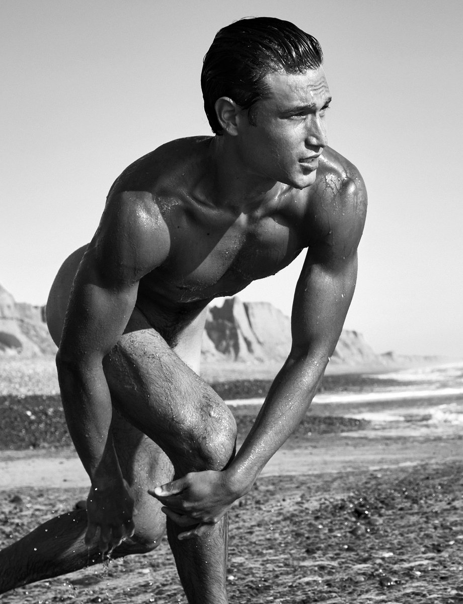 HerculesOrpheus's tweet photo. model Bryce Tanikawa by Eddie Blagbrough (@EddieBlagbrough)
#BryceTanikawa #EddieBlagbrough https://t.co/ChmmK9mv1D
