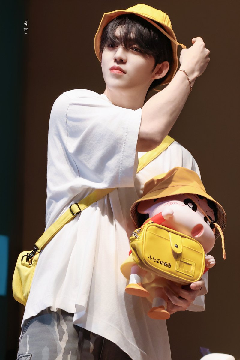 Cherrypick0808's tweet photo. 241019 BDM 팬싸

#에스쿱스 #SCOUPS #승철 #최승철 
#세븐틴 #SEVENTEEN 
@pledis_17 https://t.co/GG4NOmrtK3
