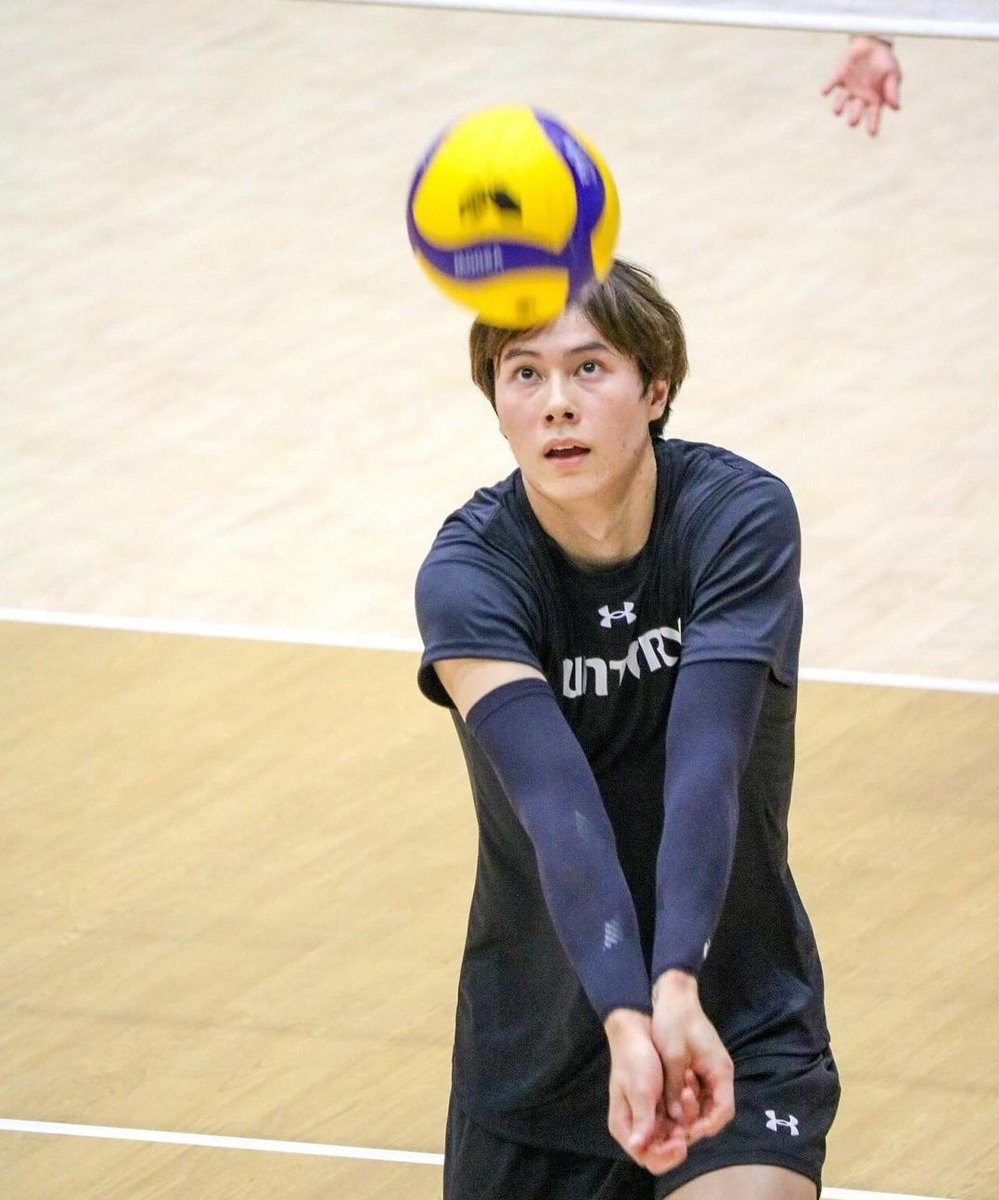 VivaVolley_'s tweet photo. 📊 Ran Takahashi v. Voreas Hokkaido

▪️MVP 👑
▪️12 points
▪️50% success on attack (44% efficiency)
▪️68% successful* receptions

*good or excellent

#RanTakahashi #髙橋藍 https://t.co/LB6oAmFrso