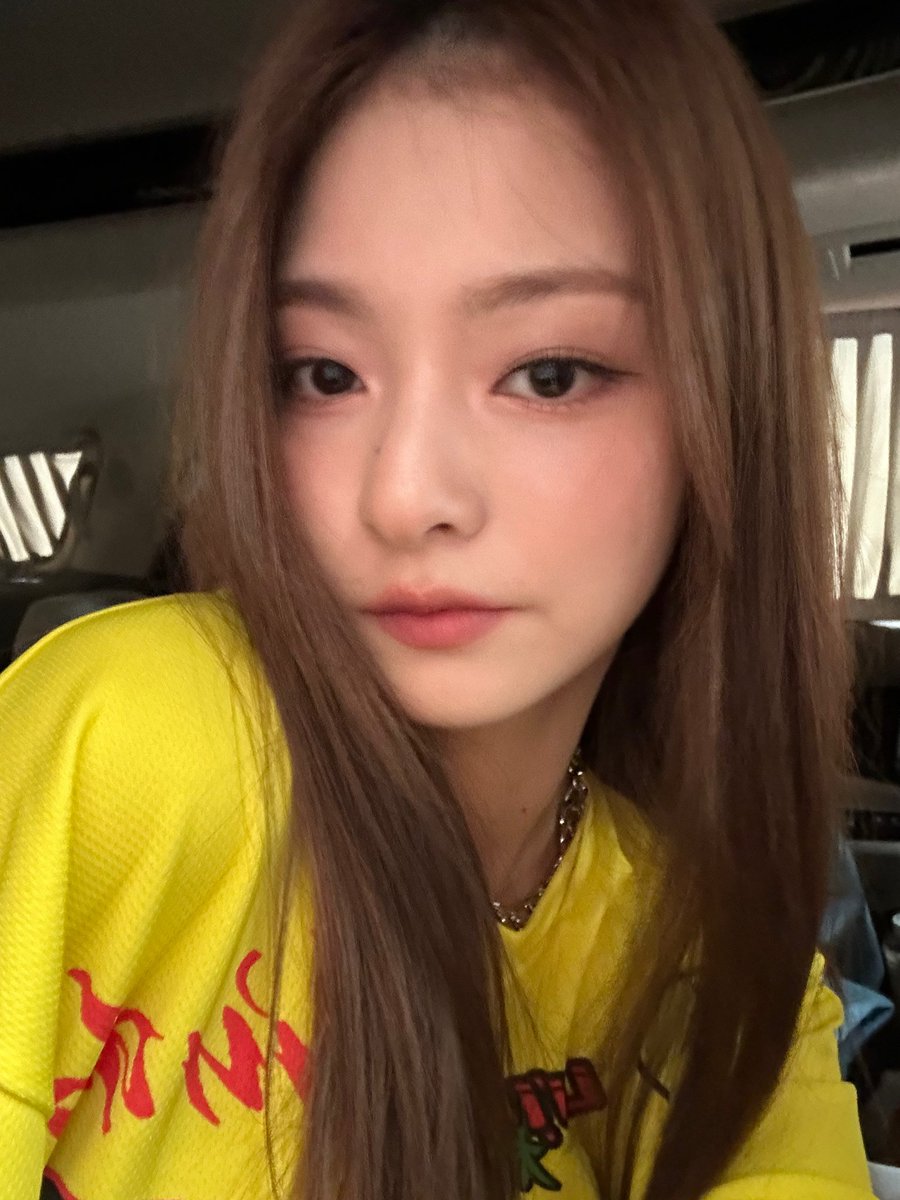 nagyungbangs's tweet photo. 💌 241019 #이나경 #nagyung https://t.co/1UV8F1HJd6