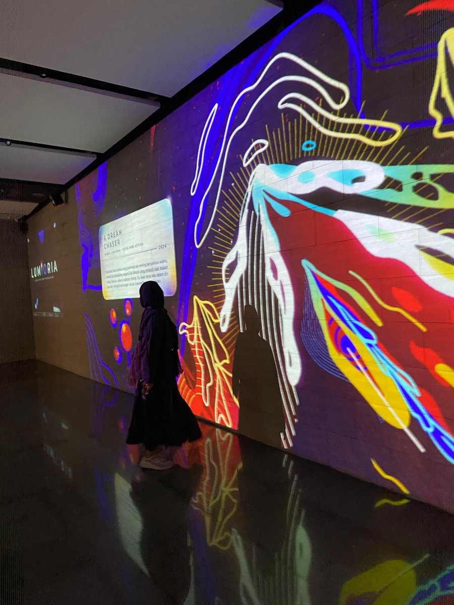 cookiecip's tweet image. not artist vs art but this is me AND my art ❤️🐋