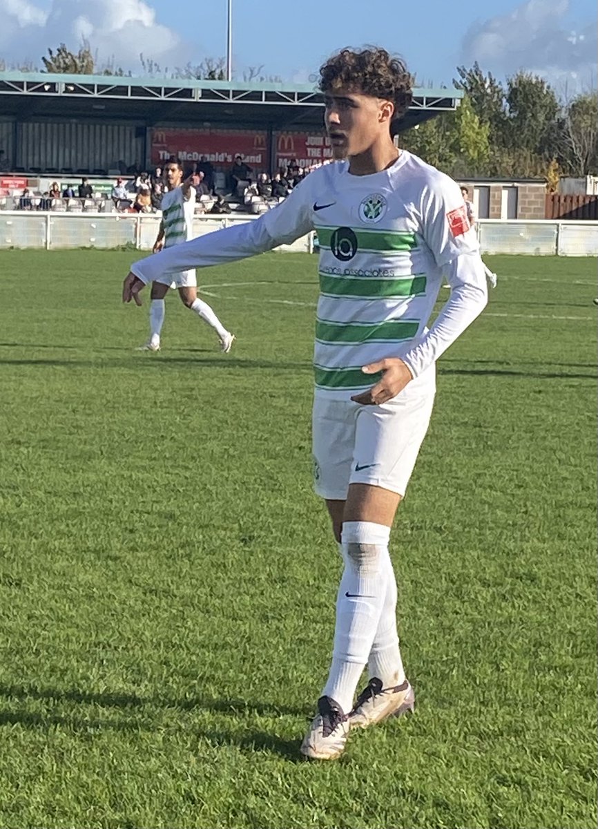 ajmunro1607's tweet photo. Half-time..@EveshamUnitedFC  0..@MouseholeAFC  0.. a very close contest so far.. https://t.co/K6f2uyaPtP
