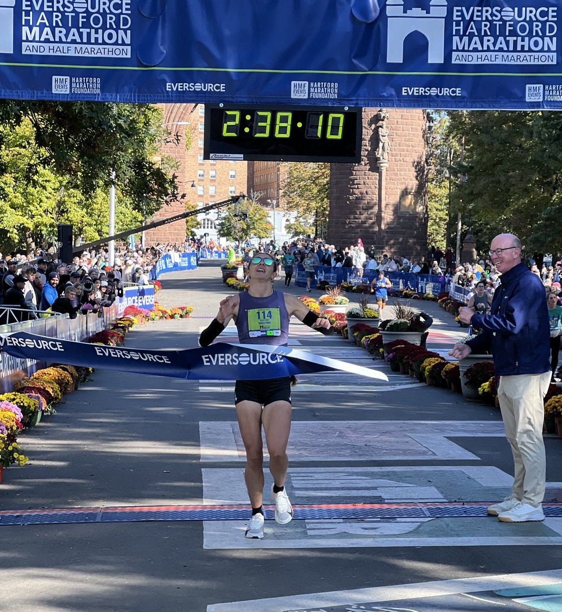 Congratulations to Angie Rafter, winner of the 2024 Eversource Hartford Marathon in 2:38:10 (unofficial) with an amazing marathon debut.