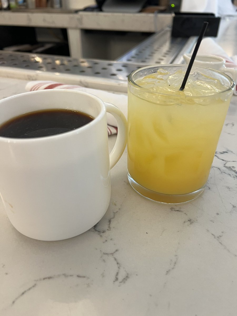 dumpsackpicks's tweet photo. Operation Fuck Joe Biden:
Miami/Louiseville o60.5 1u
Indiana -.5/Illinoise +10.5 teaser
South Carolina -1
Clemson -20.5 https://t.co/nPKulvfJQ9