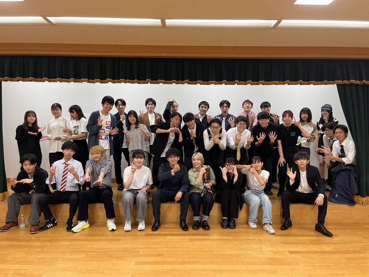 これにてかわらんものたち2代目会長引退です。
一緒にがんばってくれた同期と支えてくれた後輩、みんなの会長になれて俺は幸せでした。
ありがとう。

『かわらんものたちseason3』
乞うご期待。