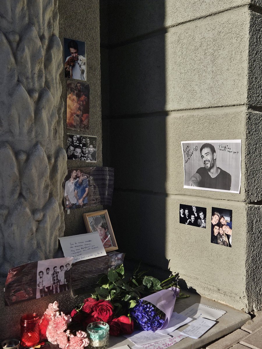 _sushka_'s tweet photo. My heart is broken even more now 💔 
Minsk, British Embassy 
#RIPLiamPayne https://t.co/lj3L3ASEhg