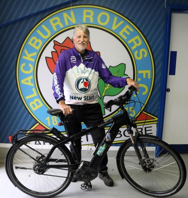 ElectricCranks's tweet image. Crank Bob’s LVAD story was shared with the ‘We Are Undefeatable in Blackburn with Darwen’ team, which supports people living with long-term health conditions to be active
Bob was invited to share his story at Ewood Park
Watch Bob’s video here on YouTube 
youtu.be/1acGHixQtEA