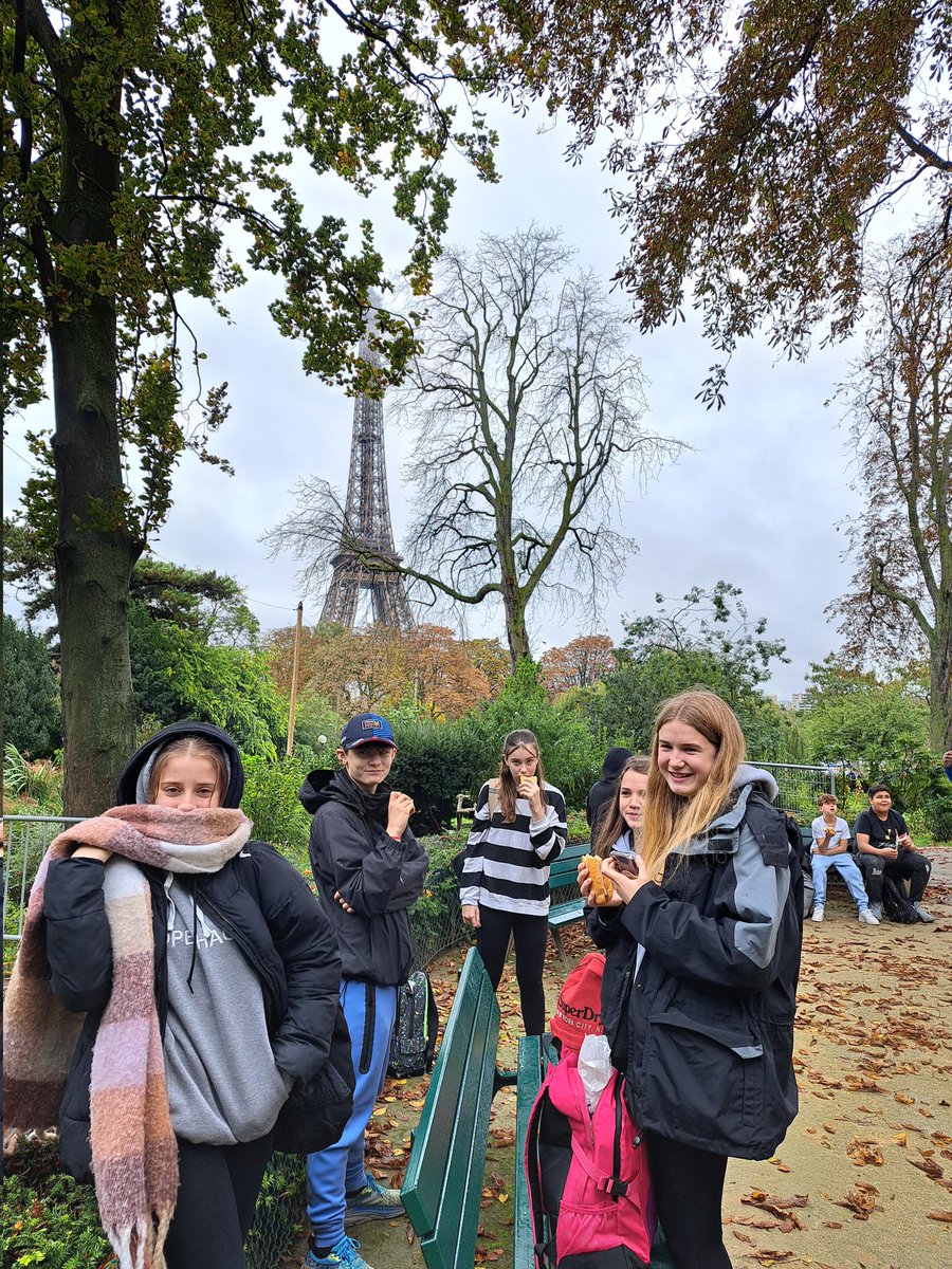 BHCS MFL Faculty tweet media