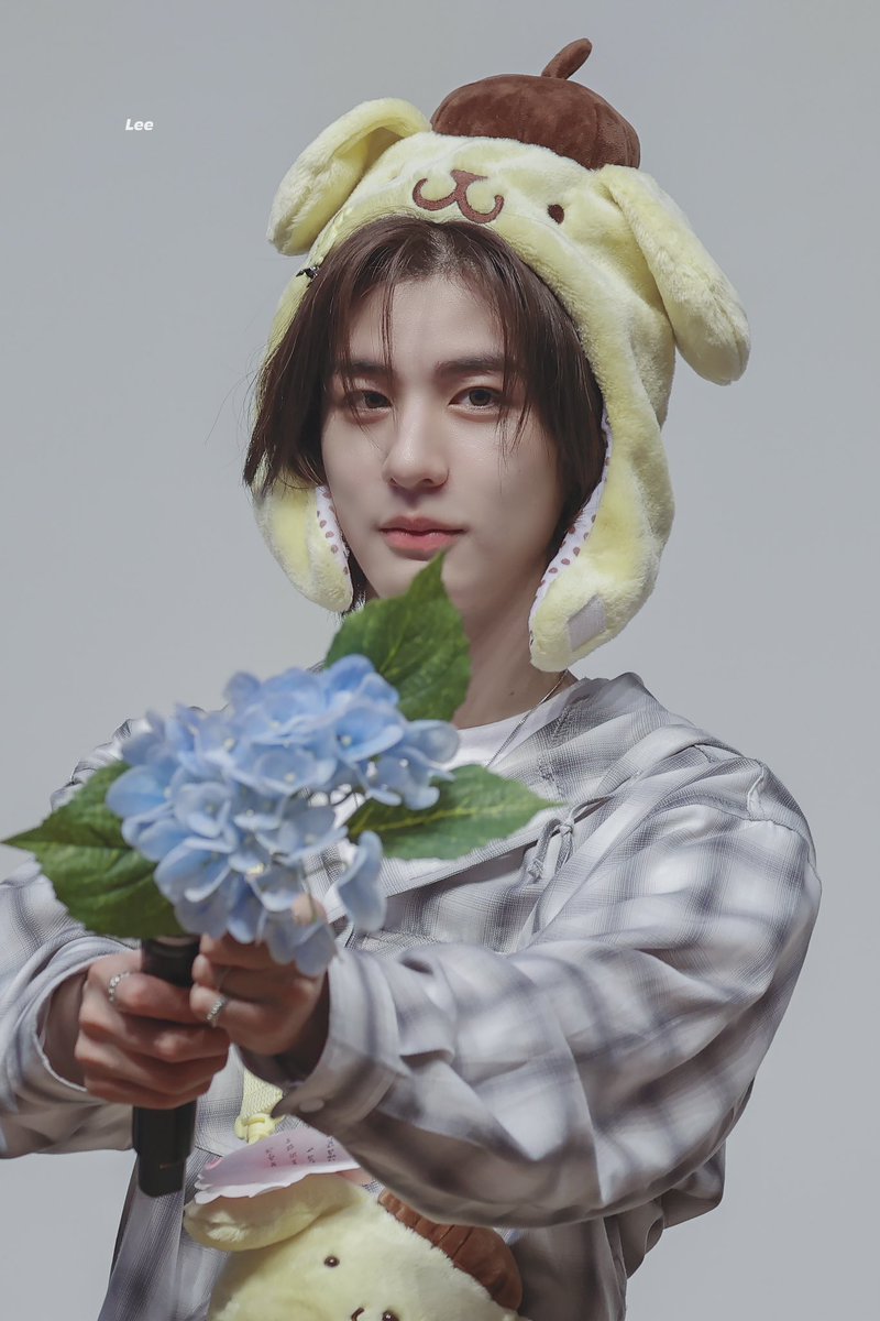 이한아 생일 축하합니다◠ ◠🤍

#안녕_이한이_생일이에요
#HAPPPY21DAY