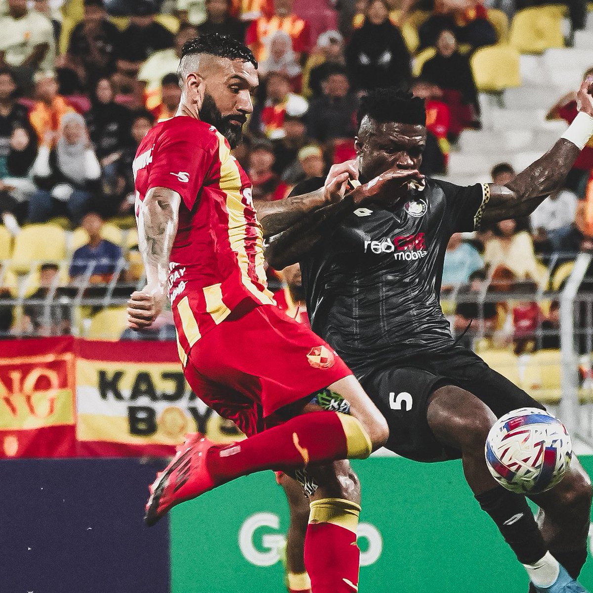 LegionChilena's tweet photo. 🇲🇾 | Ronnie Fernández fue titular y salió reemplazado a los 84’ en la igualdad 1-1 de Selangor FC frente a PDRM por la jornada 13 de la Liga Super. https://t.co/IPfmSyICeB