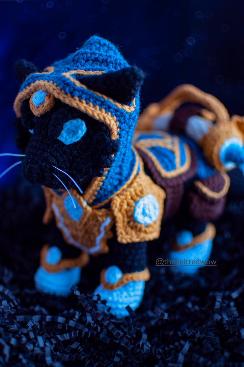theknittedwow's tweet image. Startouched Furline🌌✨

#worldofwarcraft