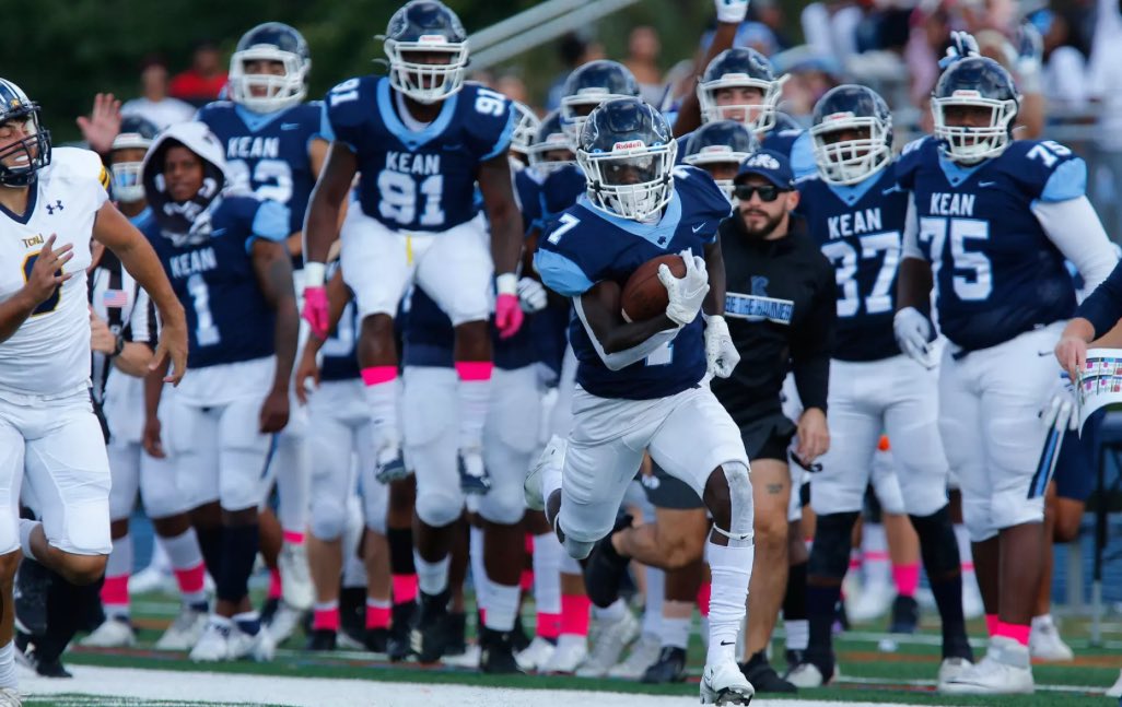 After a great conversation with <a href="/CoachEvanDurand/">Evan Durand</a> I’m excited to announce I’ve received a roster spot offer from Kean University. Go cougars!
<a href="/KUFootball212/">Kean University Football</a> <a href="/RichSeubert69/">Rich Seubert</a> <a href="/CoachAsco/">Coach Ascolese</a> <a href="/scooterjoe07/">Joe Tremarco</a> <a href="/BigRizz72/">Ant Rizzolo</a>