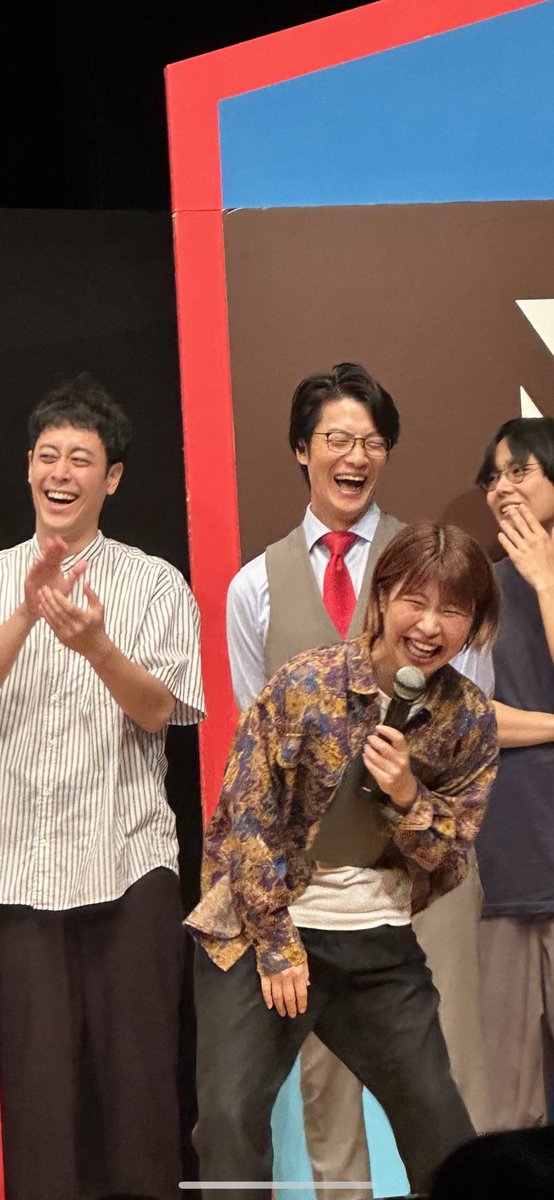 DKBXZsFnzLhcHRm's tweet image. 人の不幸は甘い蜜🍯
と
よく言ったものだ
解散　離婚
#ゼンモンキー   #Ｇパンパンダ一平 さん
しかし
笑いにできましたね
組まなければ結婚しなければ
解散も離婚もできないのですから
人生経験
新しい出会いがありますよ
幸あれ
勝ち上がったのに何てライブだ
#バシコネ 面白かった
#ワタナベお笑い
