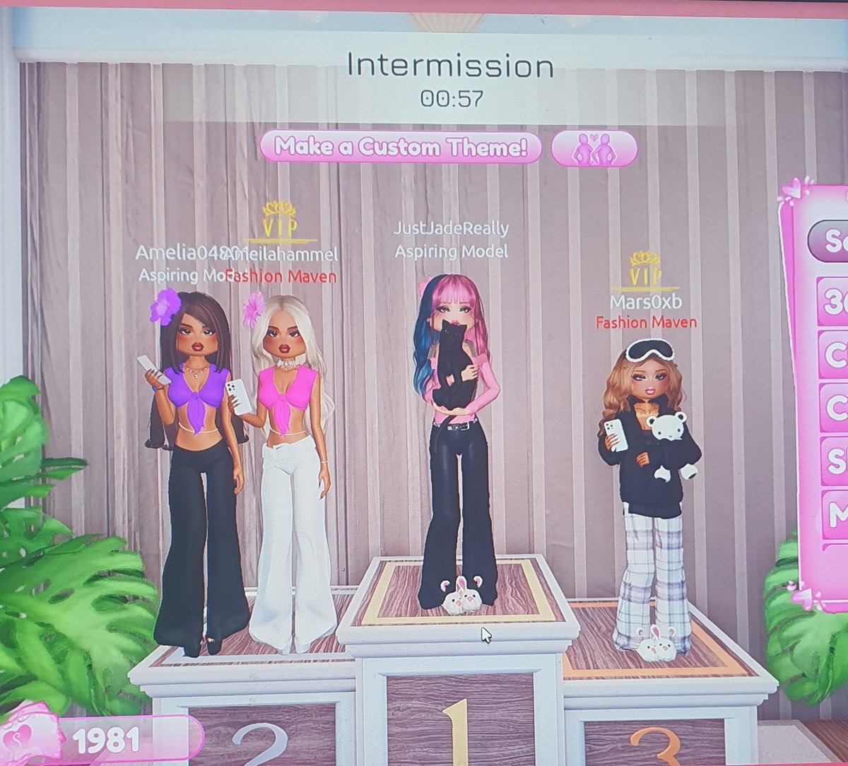 I'd like everyone to know the only time I ever got first in dress to impress was when I dressed as myself 💅