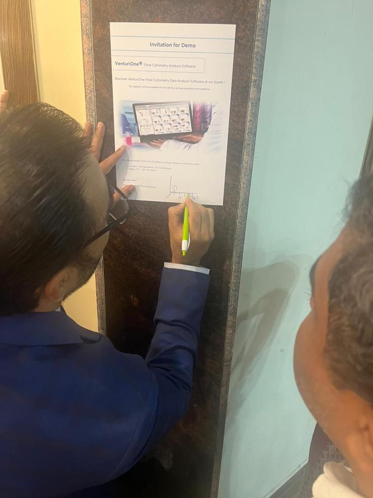 CytometryIndia's tweet image. Who says you need a flow cytometer to do #flowcytometry? @PrashantTembha1 goes with the flow and we all follow him where he goes! Just one of the many such instances that make #FlowTCS2024 special and keeps us coming back for more! @drkunalsehgal @LakshmiKoulmane @ananthvikas