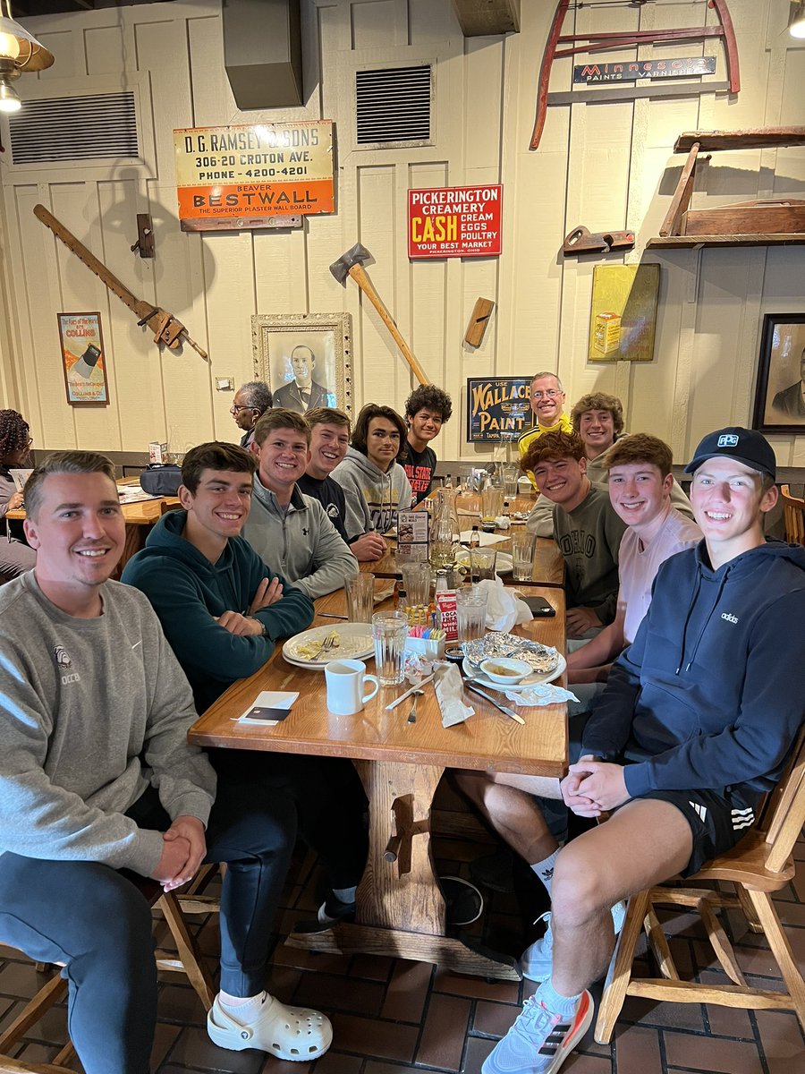 BulldogsBSOC's tweet photo. Senior Breakfast was delayed this year, but we still made it happen! Great time spent this morning with this group of incredible young men. 

Their work on and off the field epitomizes what it means to be a Bulldog! https://t.co/2lB08xQ41I