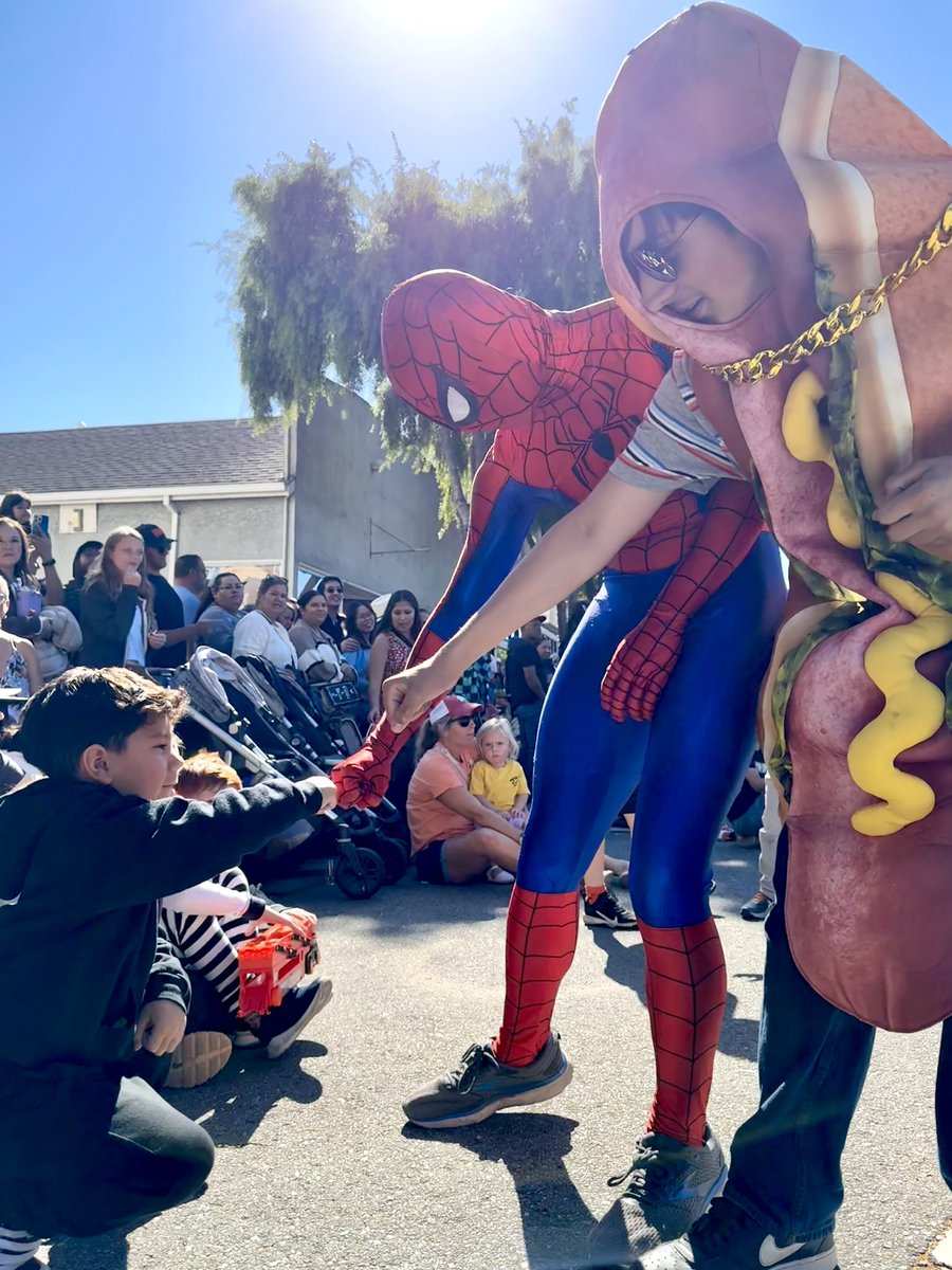 Half Moon Bay Art & Pumpkin Festival tweet media