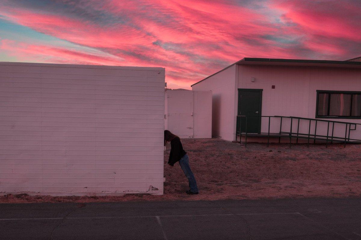 kaihopephoto's tweet photo. stuck in the suburbs https://t.co/SyZJF150LH