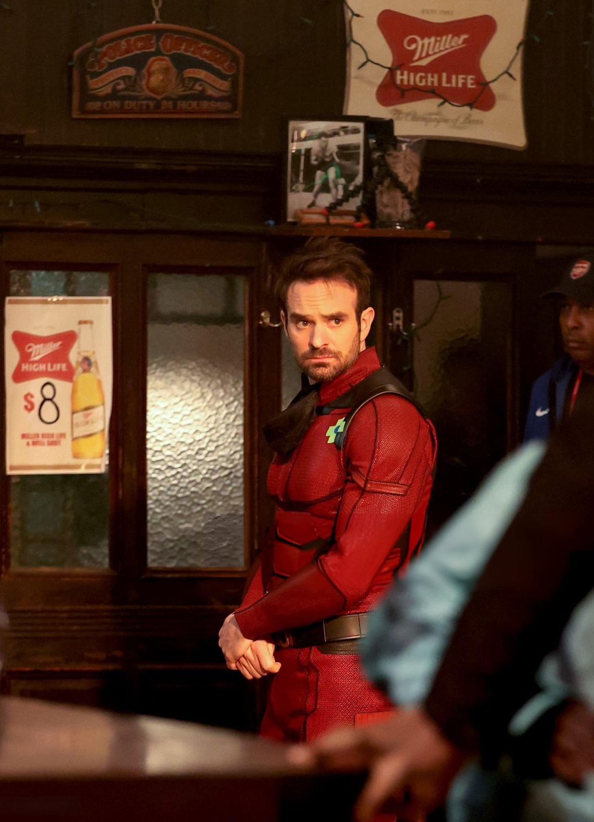 DDevilUpdates's tweet photo. Charlie Cox on the new suit used for ‘DAREDEVIL: BORN AGAIN’. 

“The one that we have in this new show, I think the color is so cool, it's a really cool Daredevil red. I only hope that I one day graduate to the Daredevil DDs." #NYCC 

(via: @screenrant) https://t.co/9e4jNaHcQj