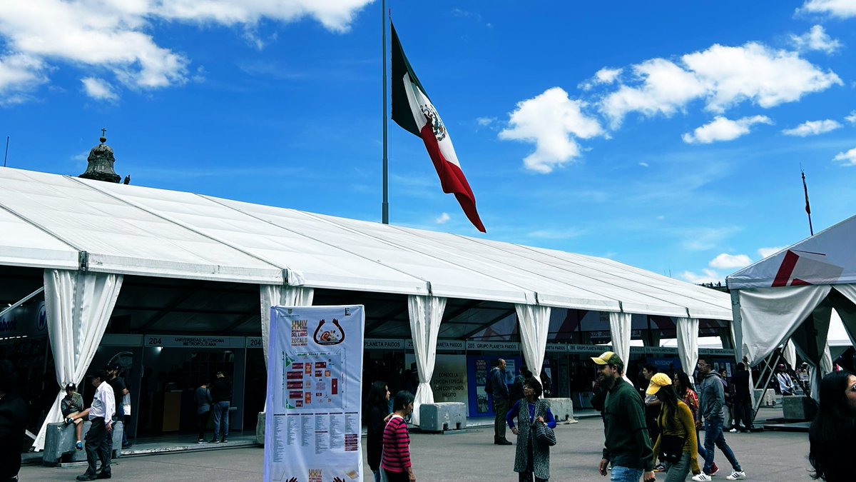 E l ú l t i m o e n c u e n t r o 📚 (@ultimolibreria) on Twitter photo En el stand 38, carpa 1, de la FIL del Zócalo están volando los libros de a $50.
¡Vengan hoy y mañana! Gracias a <a href="/sirandalibros/">Siranda Librería Anticuaria</a> por permitirnos traer una cuidada selección de material a este importante evento. En el stand 38, carpa 1, de la FIL del Zócalo están volando los libros de a $50.
¡Vengan hoy y mañana! Gracias a <a href="/sirandalibros/">Siranda Librería Anticuaria</a> por permitirnos traer una cuidada selección de material a este importante evento.