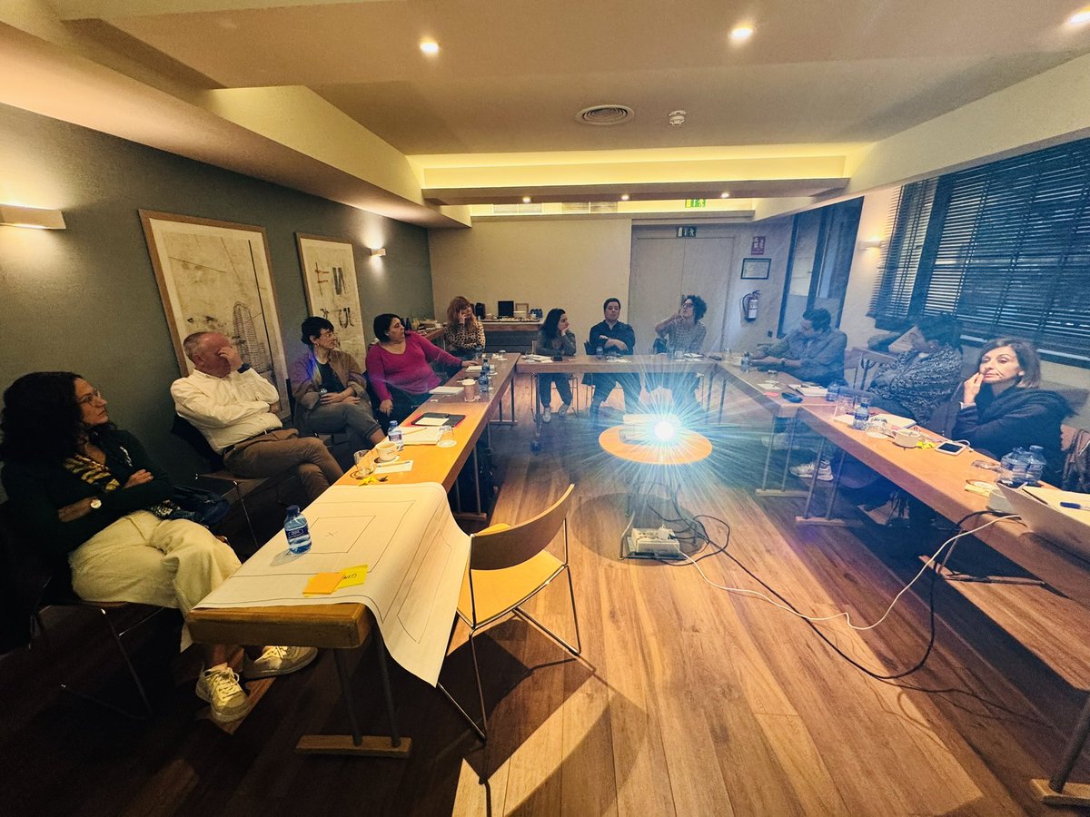 Dos días acompañando a la Junta de Gobierno del <a href="/ColegioTSMadrid/">Colegio Trabajo Social Madrid</a> en la definición de su estrategia y la planificación estratégica para el nuevo mandato. 📈