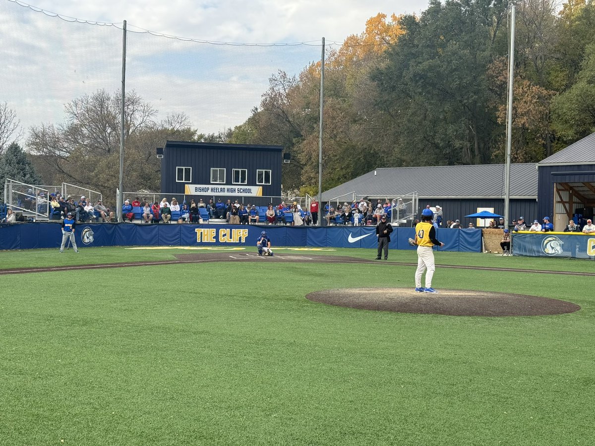 CliffBaseball's tweet photo. Incredible weekend to cap off a competitive Fall. Thank you to all the families and alumni that continue to show up for these guys. Lucky to be apart of one of the best support systems in all of small college baseball! https://t.co/PHSO9Yym6g
