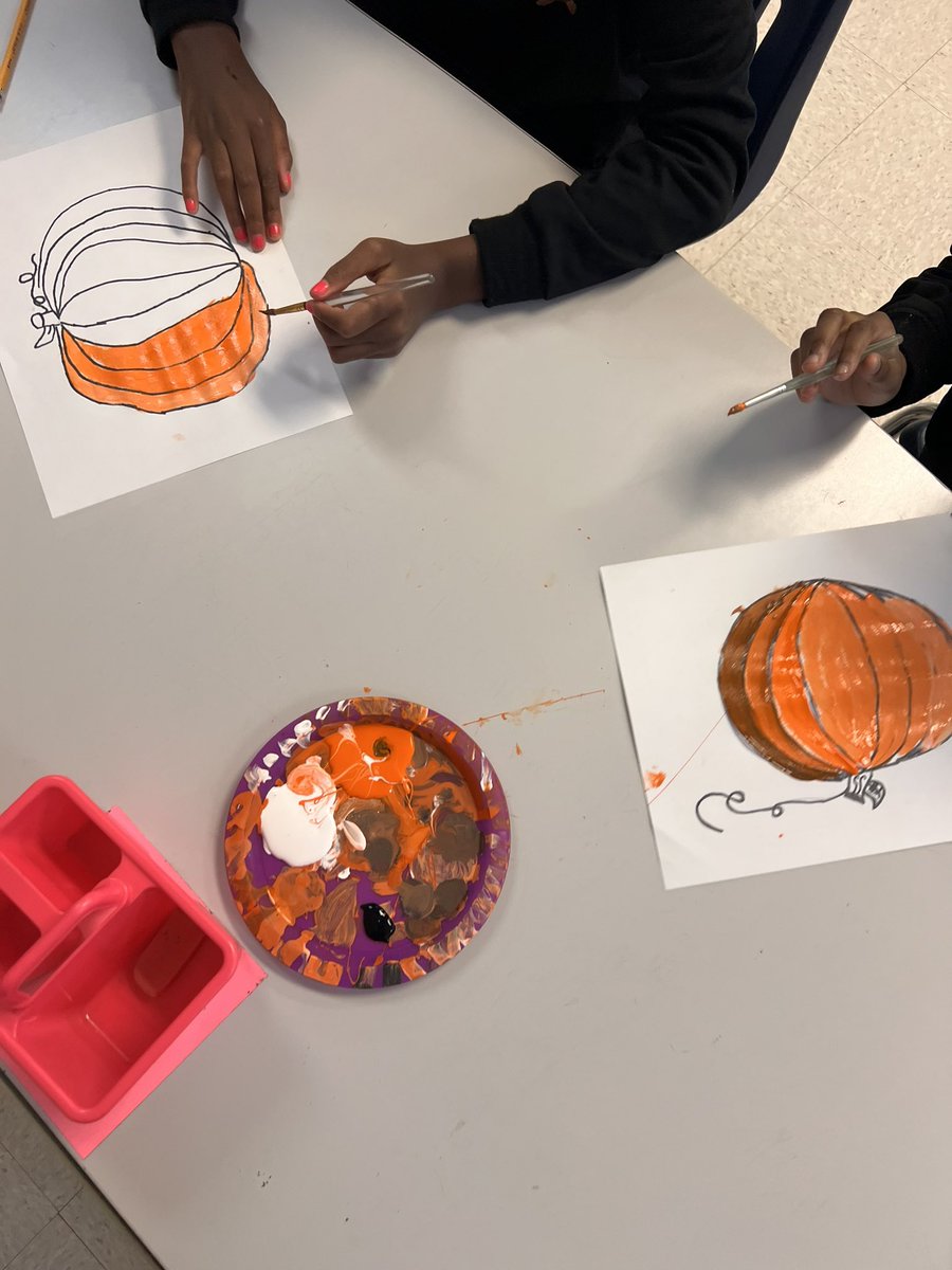 The cutest Pumpkin Value Scales. <a href="/LVESCHOOL/">Livingston Elem (LVES)</a>