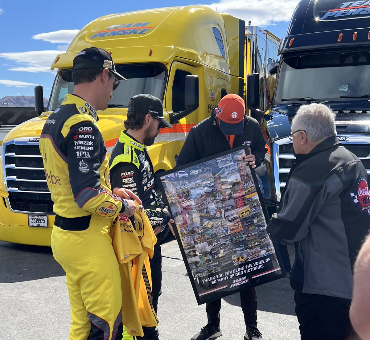 PRNlive's tweet image. Thank you @Team_Penske @joeylogano @Blaney @AustinCindric for honoring our guy on this very special weekend. ❤️ 

#DougsLastLap | @Riceman61