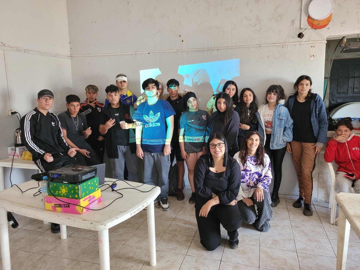 carorasquetti's tweet photo. Desde la  @defensoriapba #Cañuelas llevamos adelante 4 talleres en  Sedes del programa Envión Cañuelas 
Muchas Gracias @marisafassi @grijohnston  equipos tecnicos y jovenes por abrirnos las puertas siempre.
#DesarrolloTerritorialPBA
@GLorenzino @danileguizamonb 
@SantarelliFede https://t.co/QpOCOMdaaL