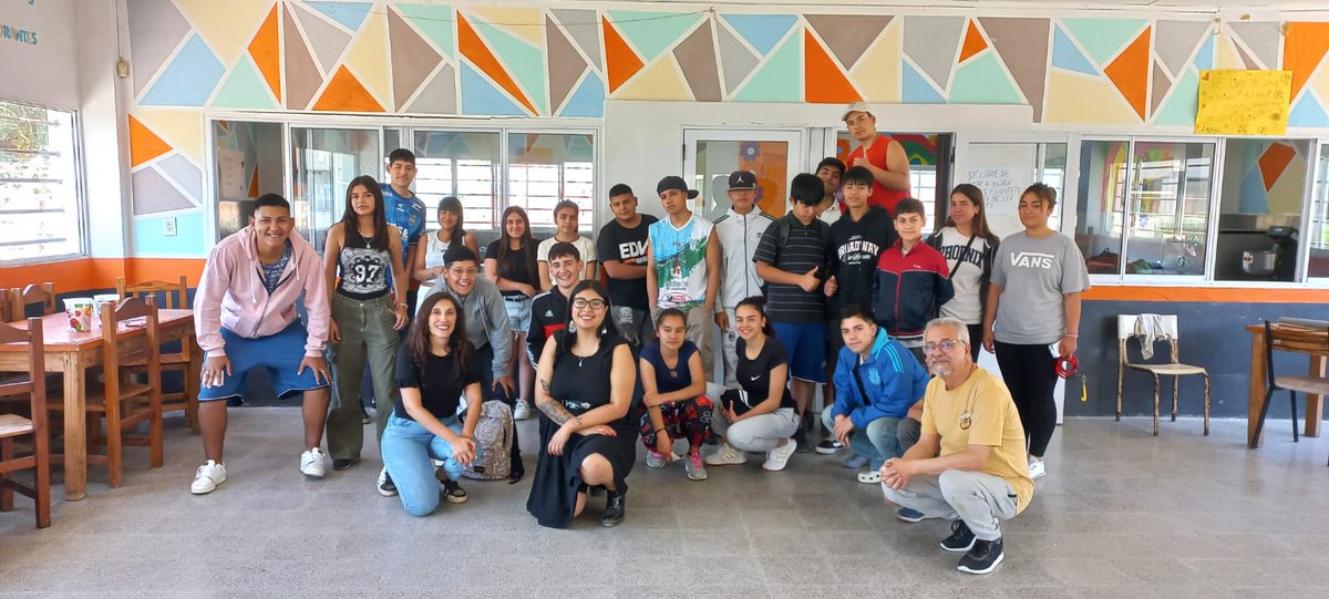 carorasquetti's tweet photo. Desde la  @defensoriapba #Cañuelas llevamos adelante 4 talleres en  Sedes del programa Envión Cañuelas 
Muchas Gracias @marisafassi @grijohnston  equipos tecnicos y jovenes por abrirnos las puertas siempre.
#DesarrolloTerritorialPBA
@GLorenzino @danileguizamonb 
@SantarelliFede https://t.co/QpOCOMdaaL