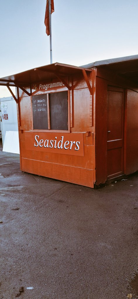 Lee Mayes tweet media