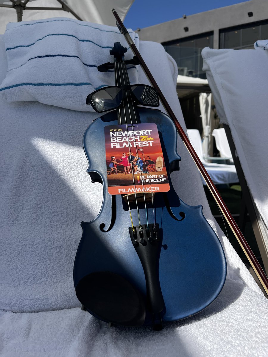 Just catching a few minutes to myself beside the pool before the big Premiere of #fidilghorm on Sunday at 1815. So super excited I may have to jump in the pool. #nbff2024 <a href="/NBFFIrish/">NBFF Irish Spotlight</a> <a href="/nbff/">NewportBeachFilmFest</a> <a href="/irishinla/">Irishinla</a> <a href="/AimsirTG4/">Aimsir TG4 ⚡</a>