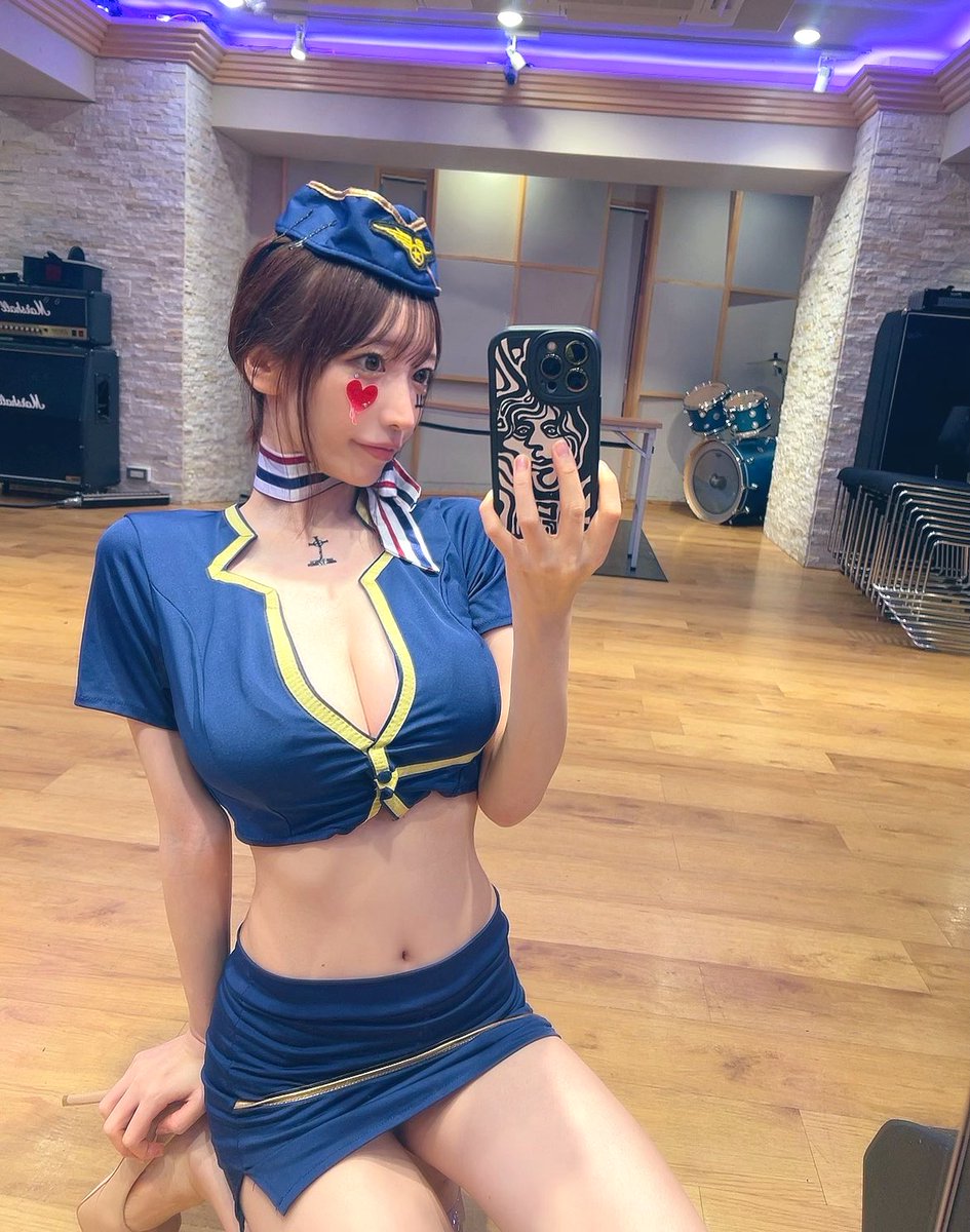 おイタが過ぎまんねん航空… https://t.co/xfnxNtj96F