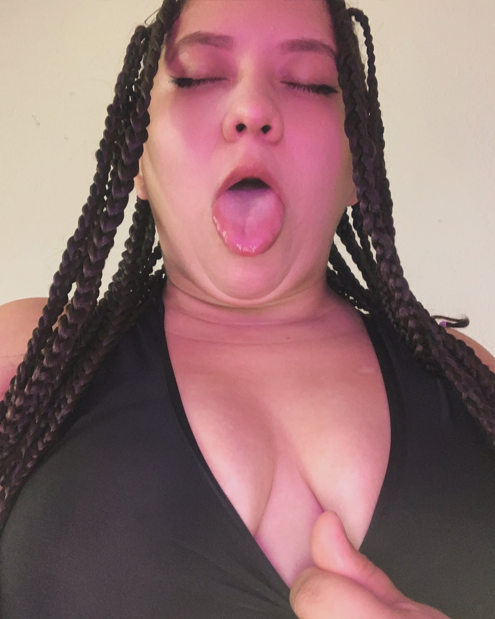 Quiero lamerte todo 🖤🥵 https://t.co/X9xJErSfiF