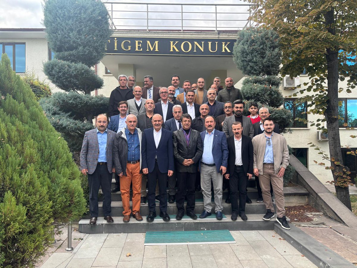 Burhan Kayatürk (@burhan_kayaturk) on Twitter photo Van Milletvekilimiz Sayın <a href="/K_Turkmenoglu_V/">KAYHAN TÜRKMENOĞLU</a> ile birlikte, TİGEM Genel Müdür Yardımcımız Sayın Hakan Nalbantoğlu'nun ev sahipliğinde Ankara'da görev yapan Vanlı bürokrat hemşehrilerimizle bir araya geldik, Van'ımızı konuştuk.
Misafirperverliği için Genel Müdür Yardımcımıza, Van Milletvekilimiz Sayın <a href="/K_Turkmenoglu_V/">KAYHAN TÜRKMENOĞLU</a> ile birlikte, TİGEM Genel Müdür Yardımcımız Sayın Hakan Nalbantoğlu'nun ev sahipliğinde Ankara'da görev yapan Vanlı bürokrat hemşehrilerimizle bir araya geldik, Van'ımızı konuştuk.
Misafirperverliği için Genel Müdür Yardımcımıza,