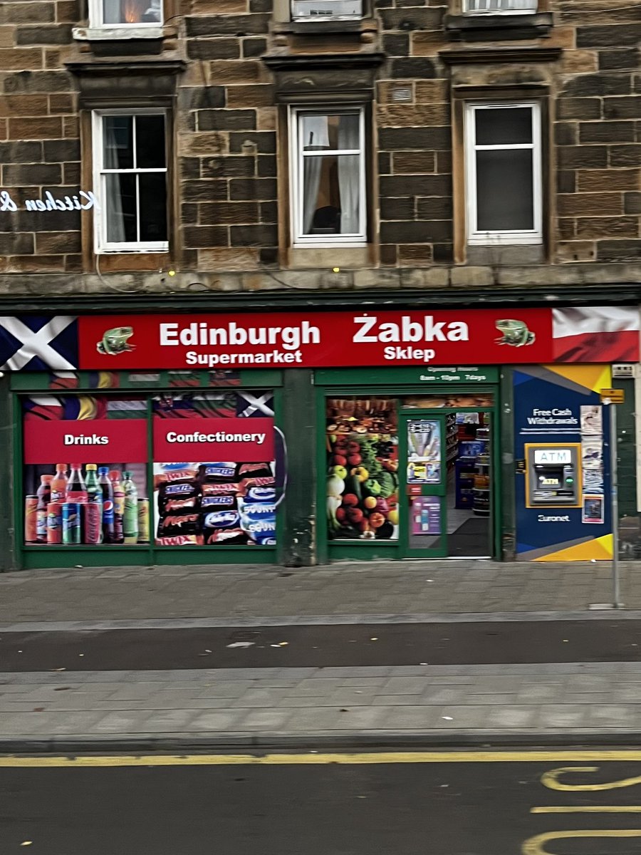 Saia kocia mama 🐻🌿✨ tweet media