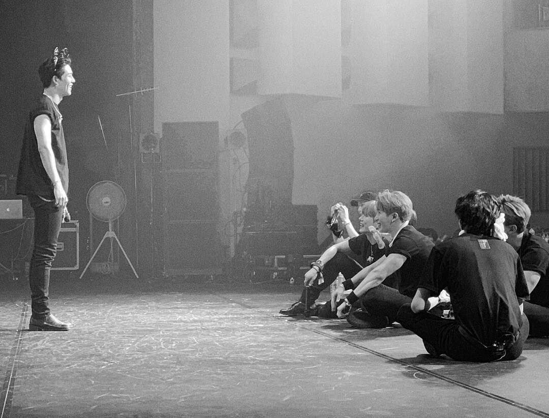 hourly_ot7's tweet photo. [ @OfficialMonstaX @official__wonho] https://t.co/JVXodQcgOZ