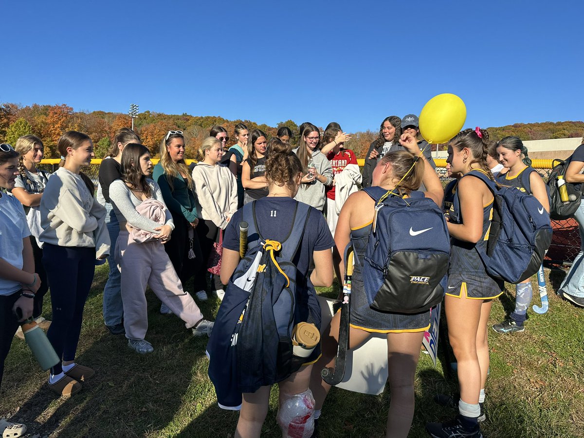 Team trip to Pace University to watch collegiate field hockey!! Great win by the Setters! 💙💛

Thank you <a href="/PaceFieldHockey/">Pace Field Hockey</a> and alum Krista Dietz for meeting with our team after the game!! 🏑