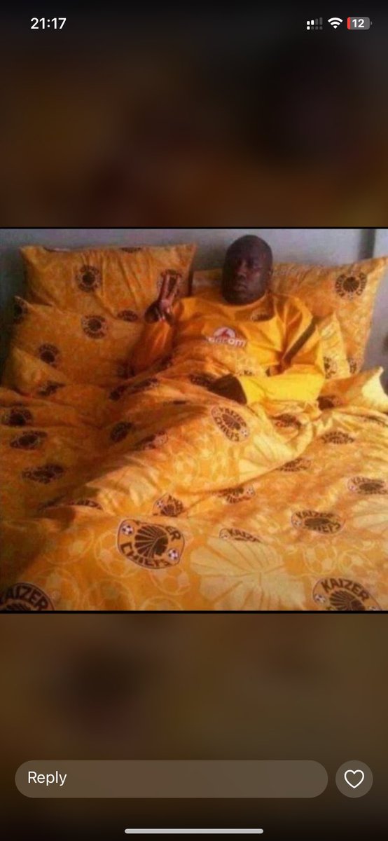 LesterNdamulelo's tweet photo. Kaizer Chiefs fans tonight😂😂😂😂 
#KaizerChiefs 
#nabi 
#GFRunTheWorldinVietnam 
#Sirino https://t.co/quLuh66uMG