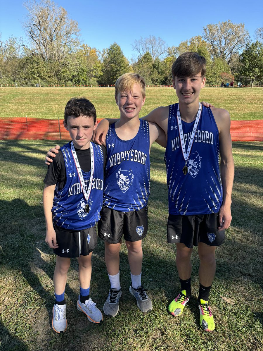 Congrats to Landon Smith(3rd), Kazden Norman(20th), and Chase Hall(42nd) at the SIJHSAA State XC Championship!  Great job fellas!
