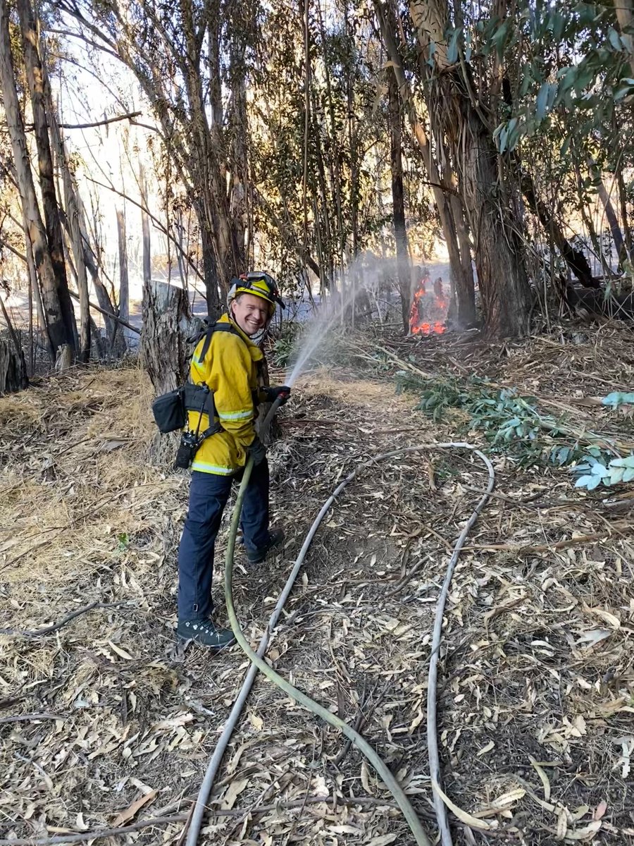 This is what District 1 Council candidate @ZacUnger was doing when Piedmont residents Chris Moore and Phil Dreyfuss started running attack ads against him. 

Zac is an Oakland native &amp; Oakland hero raising his family on the same street he grew up on. We are proud to support him!