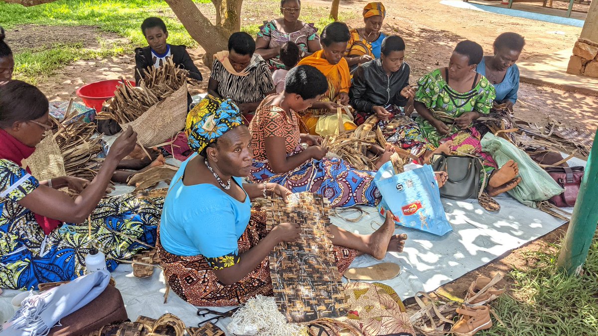 🌿🏆 We WON! Thrilled to announce that the Banana Leaf Slipper Project by Hirwa Children’s Foundation &amp; Mantis's Hotels won the Bright Ideas – Innovation &amp; Tech category! Reducing waste &amp; empowering local women. #Sustainability #Innovation #BrightIdeas #WomenEmpowerment