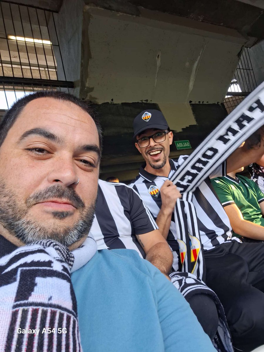 kornerluque's tweet photo. VISTO DESDE EL KORNER:
Con 2 goles del madrileño Raúl Sánchez aúpa al conjunto albinegro a las posiciones privilegiadas de la clasificación (2-0). El conjunto granota, por su parte, se mantiene en mitad de tabla.
El equipo de Dik Shuerder regresa a los puestos de promoción.PPO https://t.co/ey7pg8CK3F