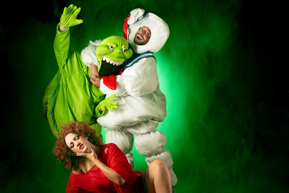 yvarcade's tweet photo. Enjoy some burlesque and paranormal dancing for 'Keep Calm and Murray On' 👻 at @TheBeaumontYVR https://t.co/M7inCfg5Vk #MyMountPleasant https://t.co/zI3ARDX9Xi