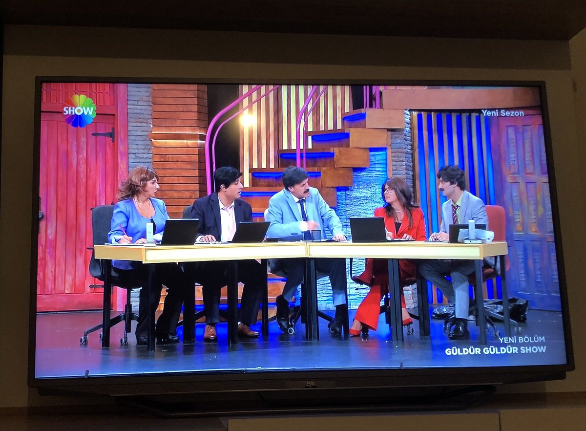 Güldür güldür yargı dağıtıyor… Vergiler Vergiler Vergiler… <a href="/memetsimsek/">Mehmet Simsek</a> <a href="/fatihportakal/">fatih portakal</a> <a href="/ankara_kusu/">ANKARA KUŞU</a> <a href="/Guldur_Guldur/">Güldür Güldür Show</a> <a href="/ShowTV/">Show TV</a> <a href="/kilicdarogluk/">Kemal Kılıçdaroğlu</a> <a href="/fatihaltayli/">Fatih Altayli 🔴🇹🇷</a> <a href="/ProfDemirtas/">Özgür Demirtaş</a>