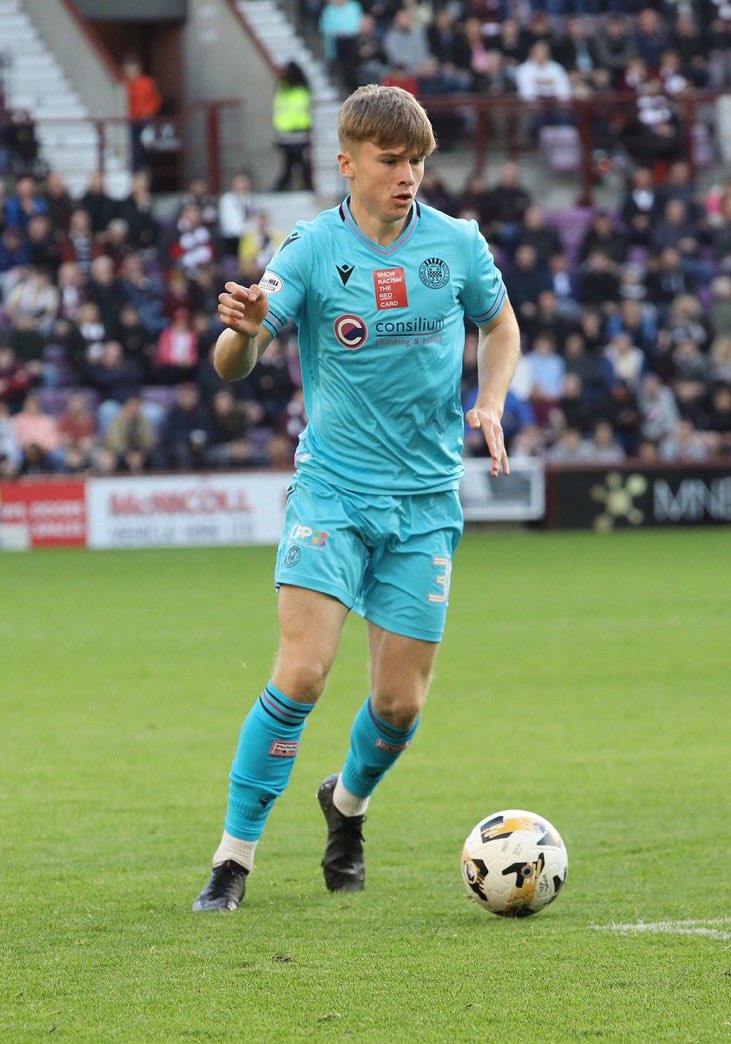 Our latest academy graduate - Evan Mooney. Superb levels of hard work and dedication giving him the opportunity to make his First Team debut at 16 years of age. Well deserved, Ev 🙌🏻

📸 John Millar