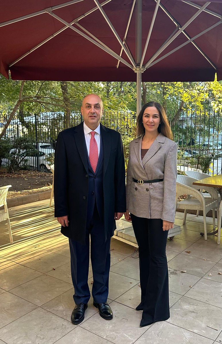 Ankara 2 Nolu Barosu Kurucu Baro Başkan Yardımcısı ve Yönetim Kurulu Üyesi Av. Dilşad Ayça İnce Erdoğan’a görev süresi içinde Baromuza verdiği emeklerinden ve tarafımıza seçim sürecindeki desteklerinden dolayı gönülden teşekkür eder, Baro Başkanlığı görevini devralmak kısmet