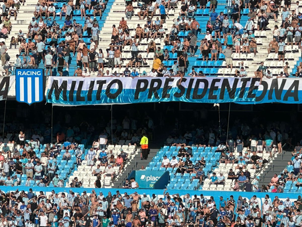 " Con @DiegoMilito #RACINGSUEÑA , tenemos la mejor opción para dar el salto de calidad y liderar a racing hacia el éxito!" #militopresidente #racingclub