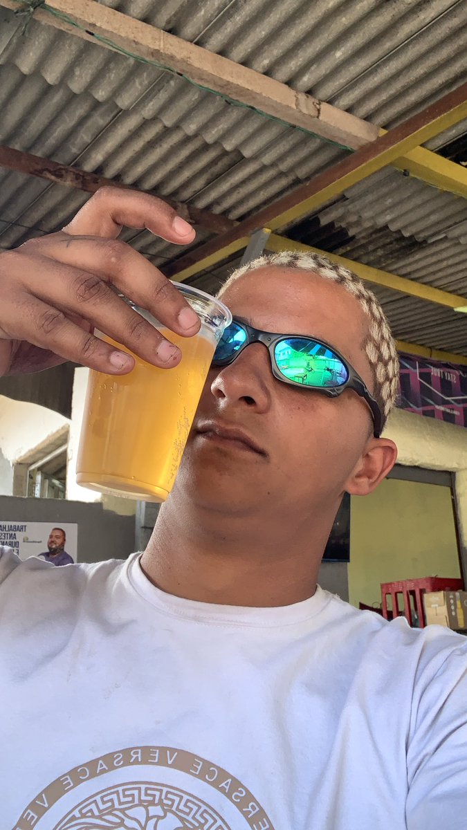 🥃🦅