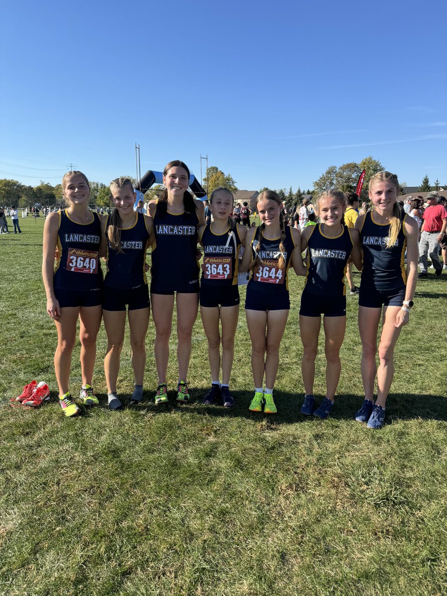 Lady Gales Distance tweet media